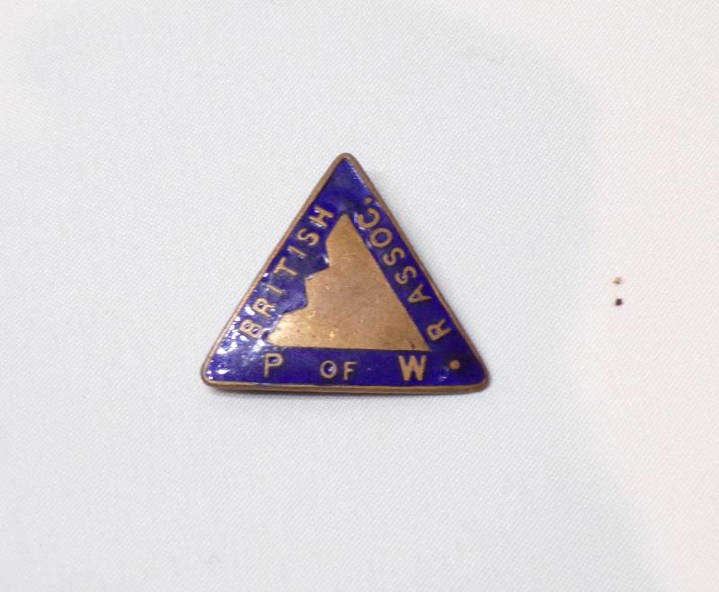Scarce WW2 Era British Prisoner of War Relatives Association Badge