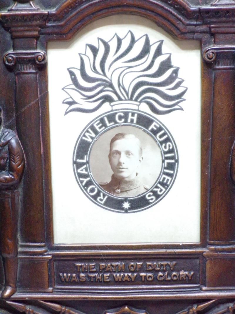 Large WW1 Memorial Frame Named to Williams RWF