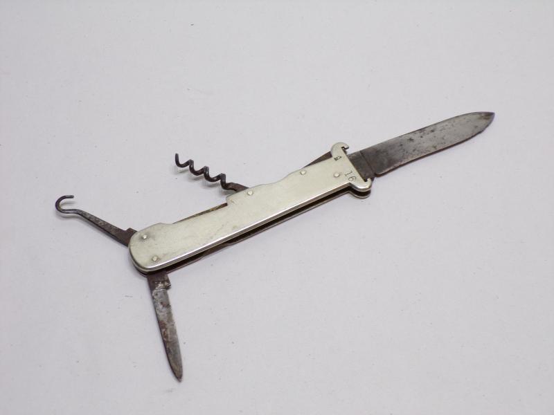 Vintage Folding Turnkey Knife.